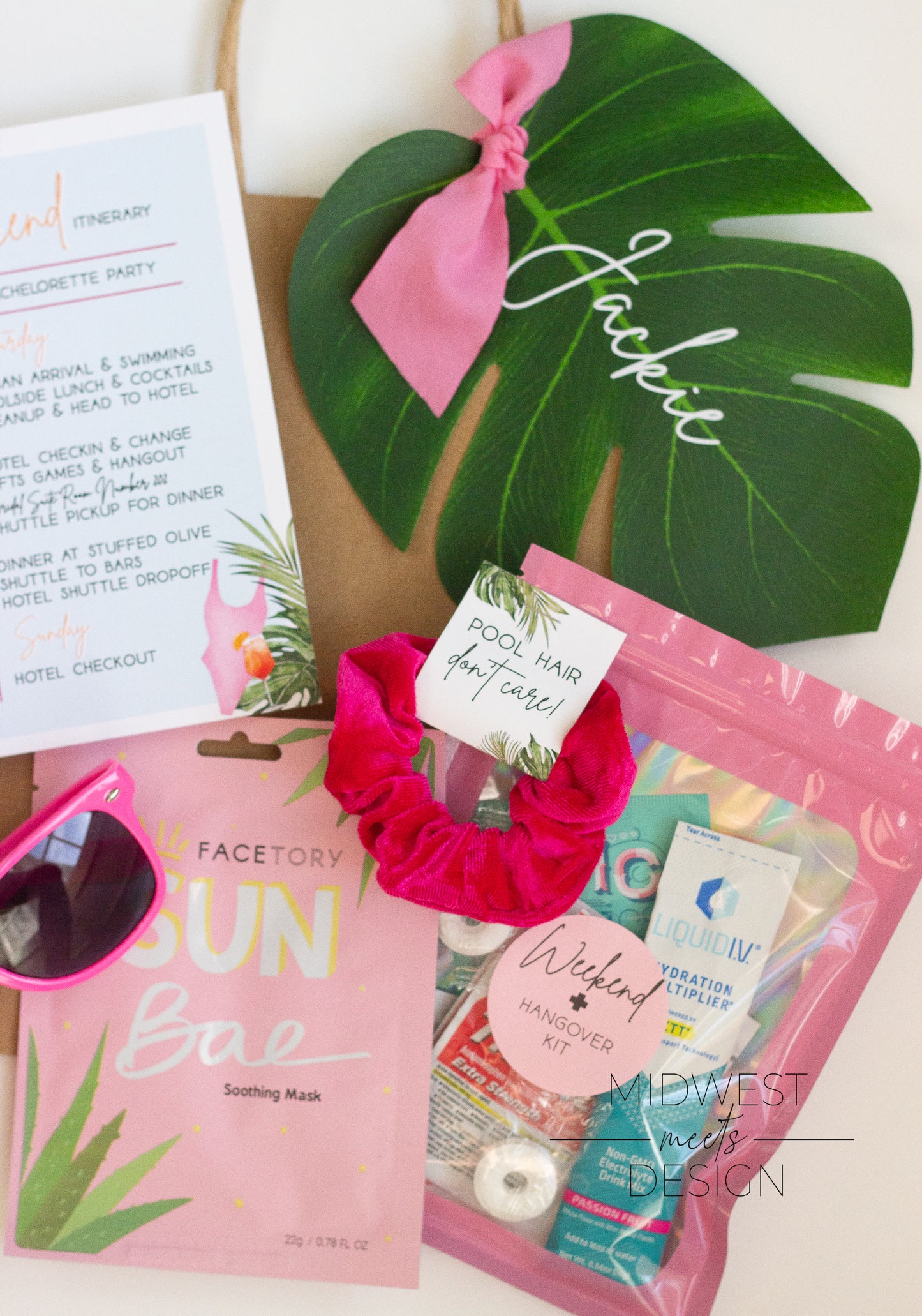 Customized Monstera/Palm Leaf Name Tag - Bachelorette or Gift Tag