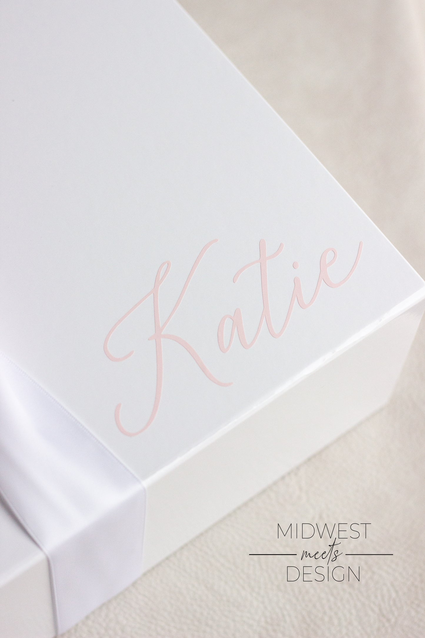 Personalized Gift Boxes - White Magnetic Gift Box