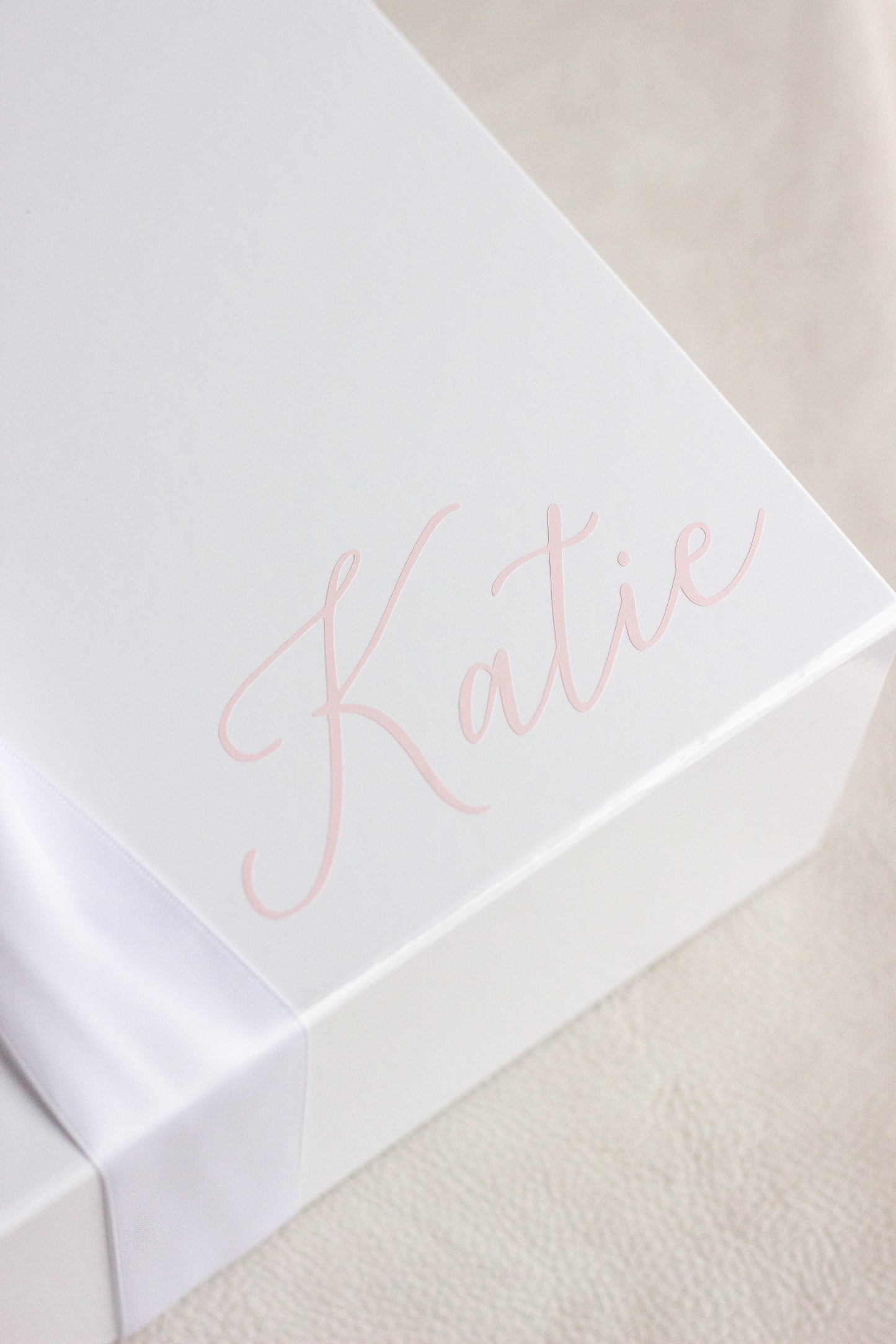 Personalized Gift Boxes - White Magnetic Gift Box
