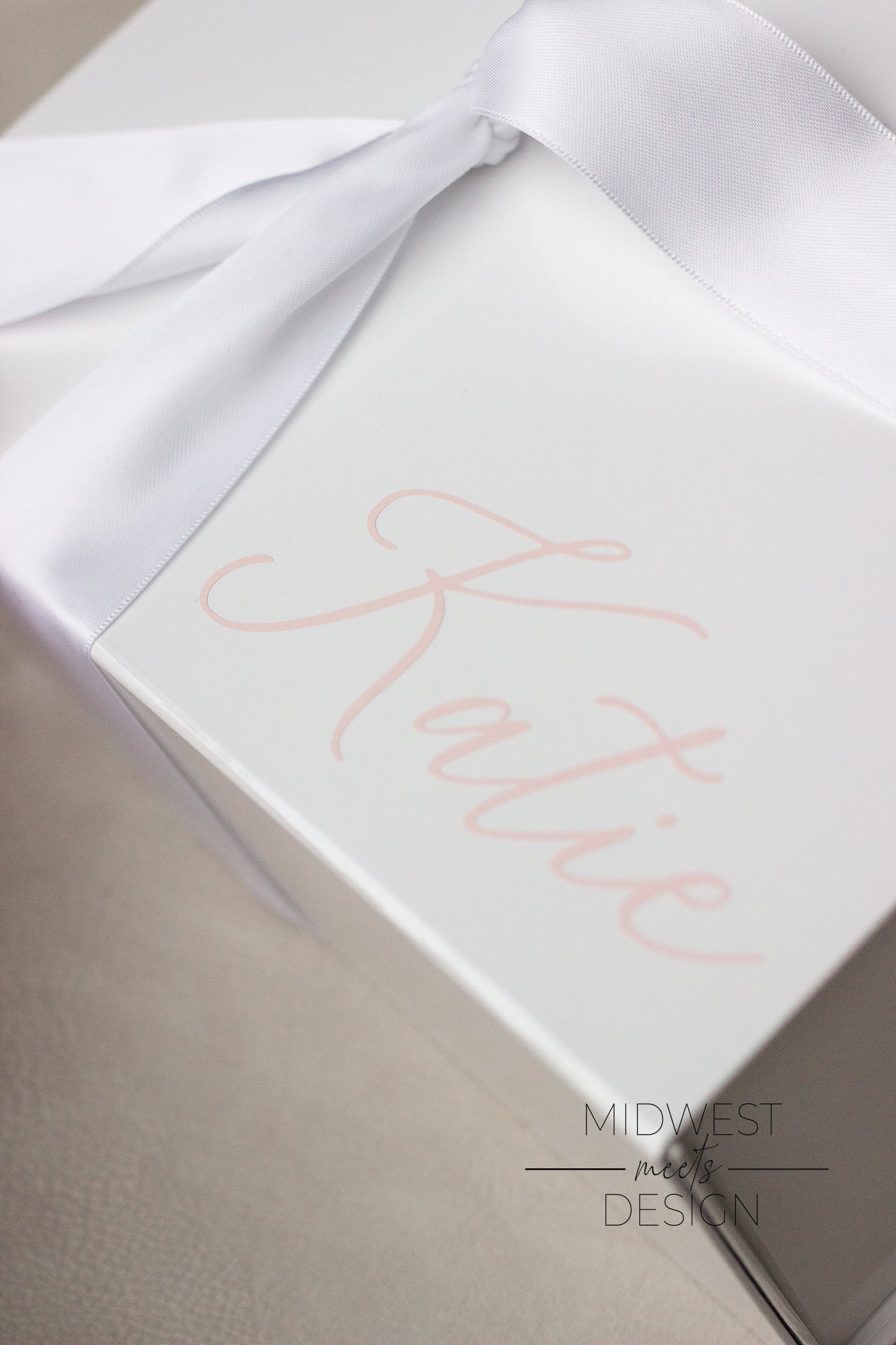 Personalized Gift Boxes - White Magnetic Gift Box